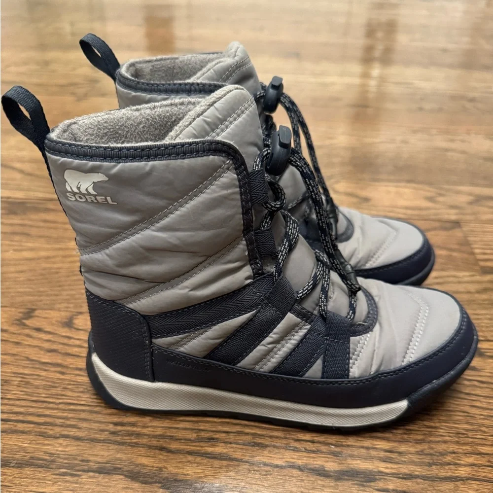 SOREL Kids Winter Snow Boots Youth 2 Gray Navy Faux Fur Lined
